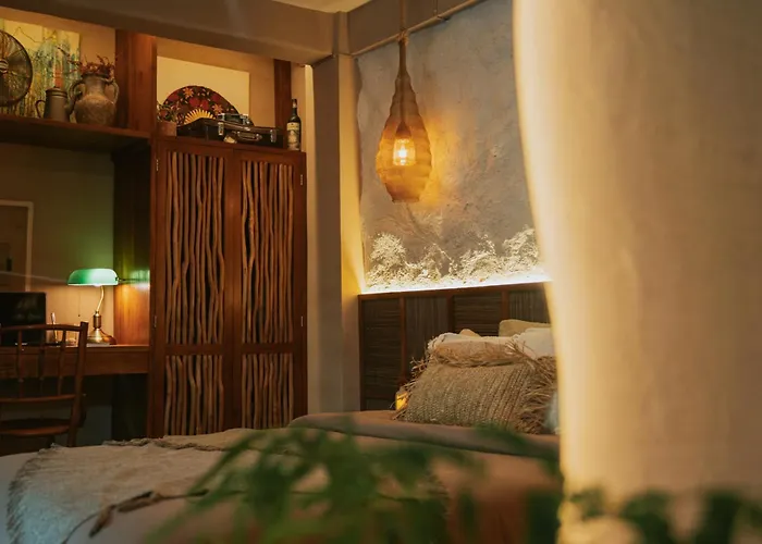 Apartment Earthy Cave Retreat At Bond Cave Near Canggu *